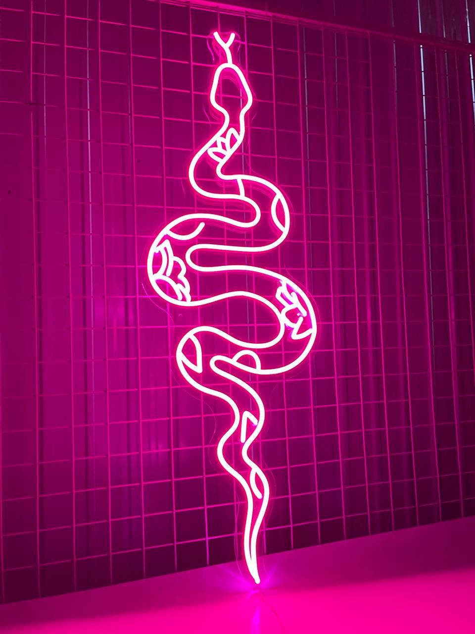 Snake Neon Sign Animal Snake Wall Art Long-lasting Decor