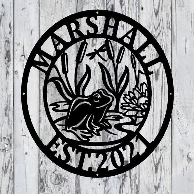 Personalized Frog Family Name Sign,Home Decor, Personalized Outdoor Decor