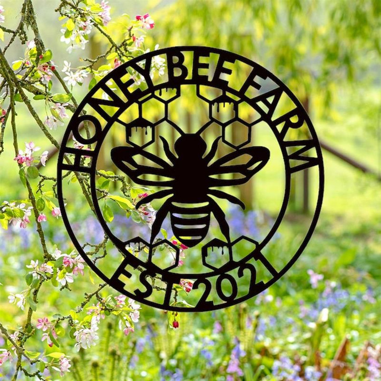 Custom Bee Metal Sign,Honey Bee Metal Wall Art,Personalized Beekeeper Name Sign,Bee Farm Decor,Bee Keeper's Gift