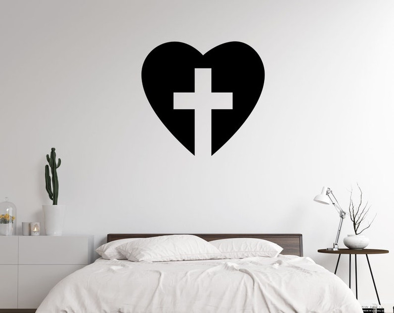 Faith Heart-Metal Heart with Cross Sign Symbolizing Love and Faith-Entryway decor-bathroom wall decor-living room decor-Mothers day