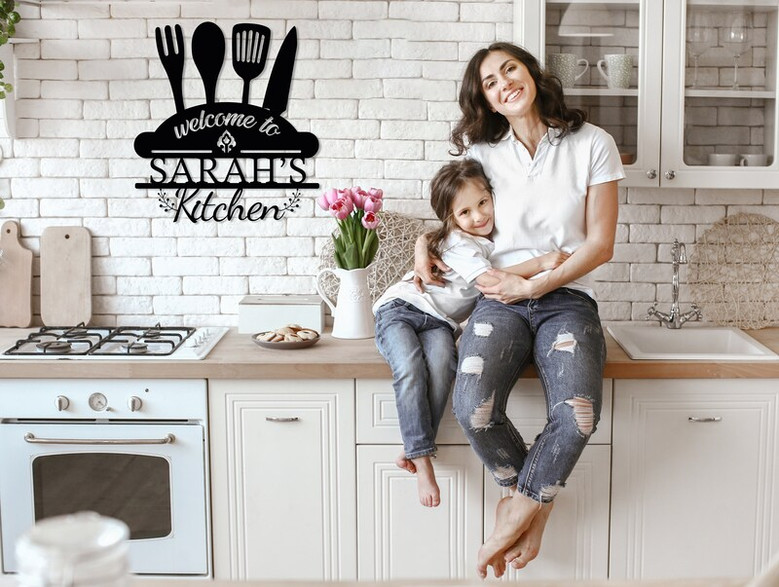 Custom Metal Sign for Kitchen, Personalized Kitchen Name Sign, Customizable Mom's Kitchen
