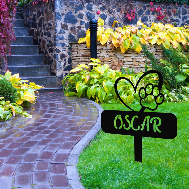 Heart with Dog Paw Metal Garden Stake, Personalized Dog Memorial Yard Decor, Custom Dog Name Sign