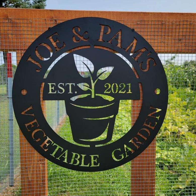 Custom Gift for Gardener, Metal Personalized Garden Sign