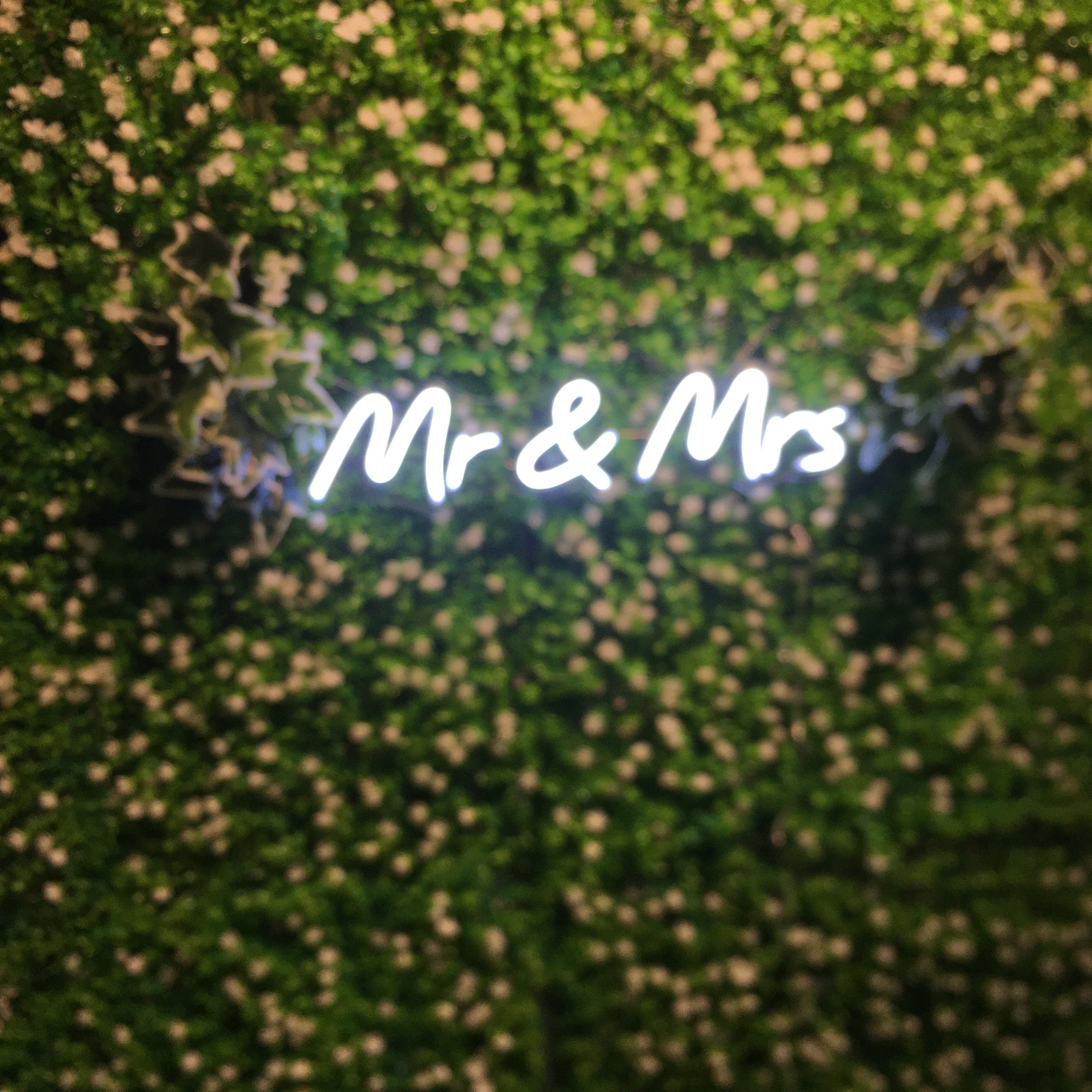 Neon Sign Light Wedding Mr & Mrs Party Propose Lovers Couples Engagement Gift Garden Decor LED Art Bedroom Home Wall Decor