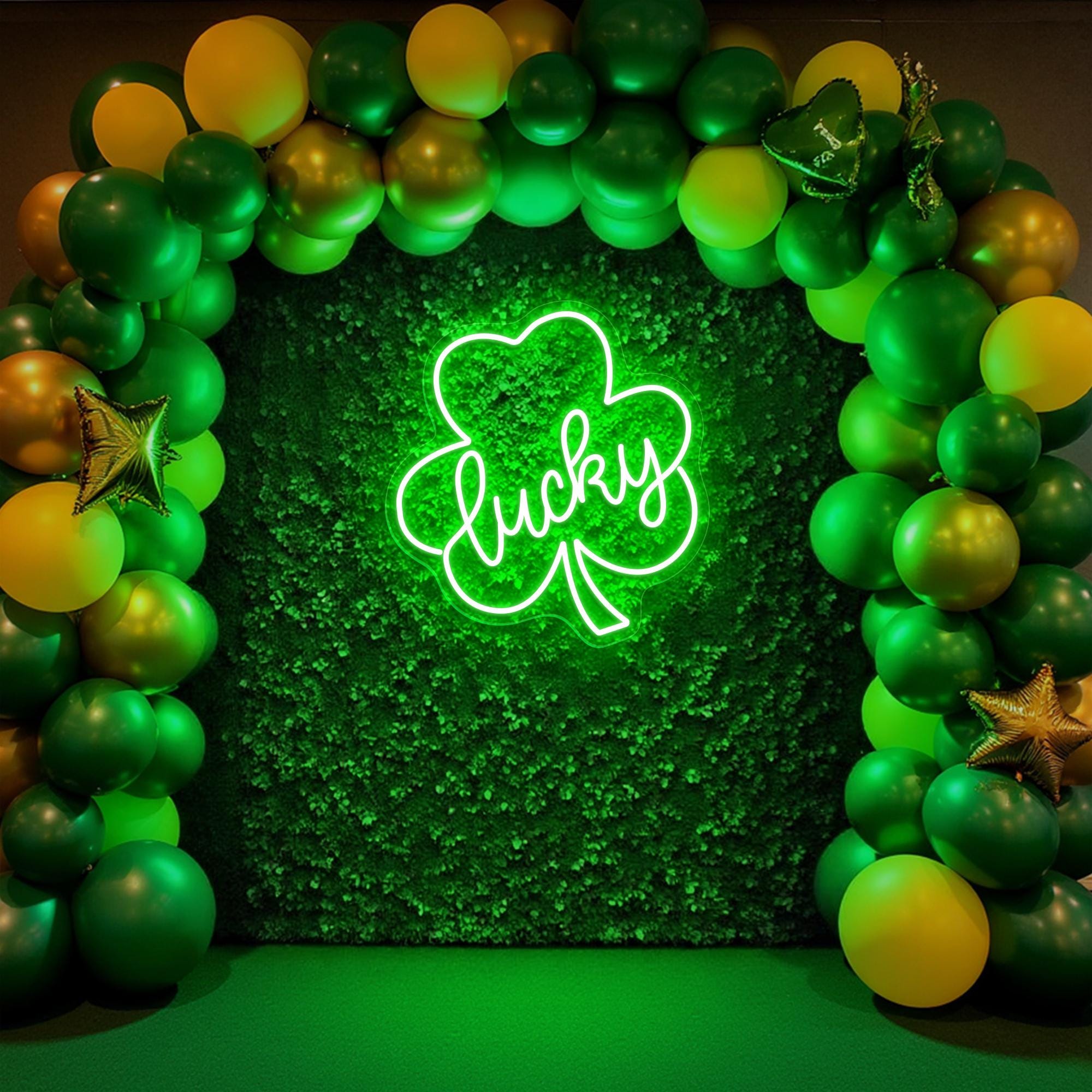 Lucky Clover Neon Sign St. Patrick’s Day Neon Light Shamrock Light Wall Decor Irish Gift Holiday Home Decor Personalized St. Paddy’s Gift