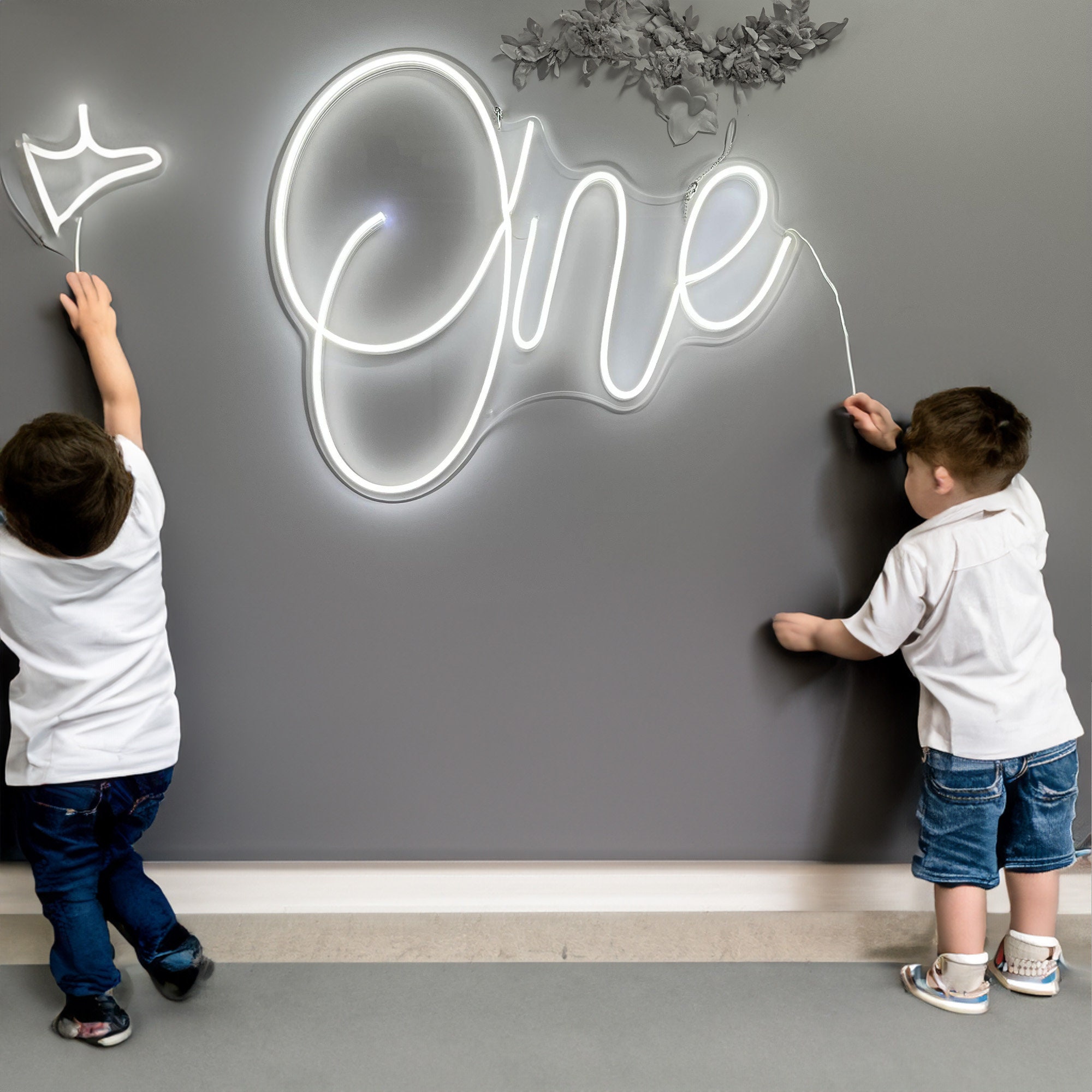 Custom Neon sign "One" First Birthday Decoration 1st Baby Shower Neon Sign Wall Decor Neon Sign Art Led Neon Sign Neon Light Neon Name Sign