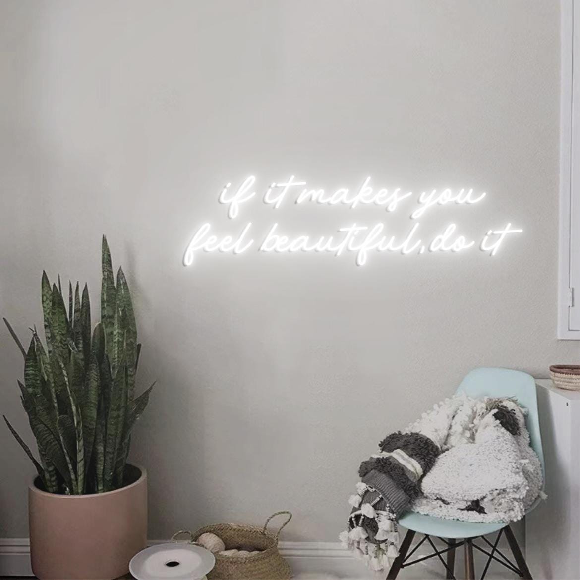 Neon Sign If it Makes you Feel Beautiful Do it, Glam Beauty Salon Wall Art, Modern Salon Wall Decor Idea, Salon Vibes Decor Neon Light