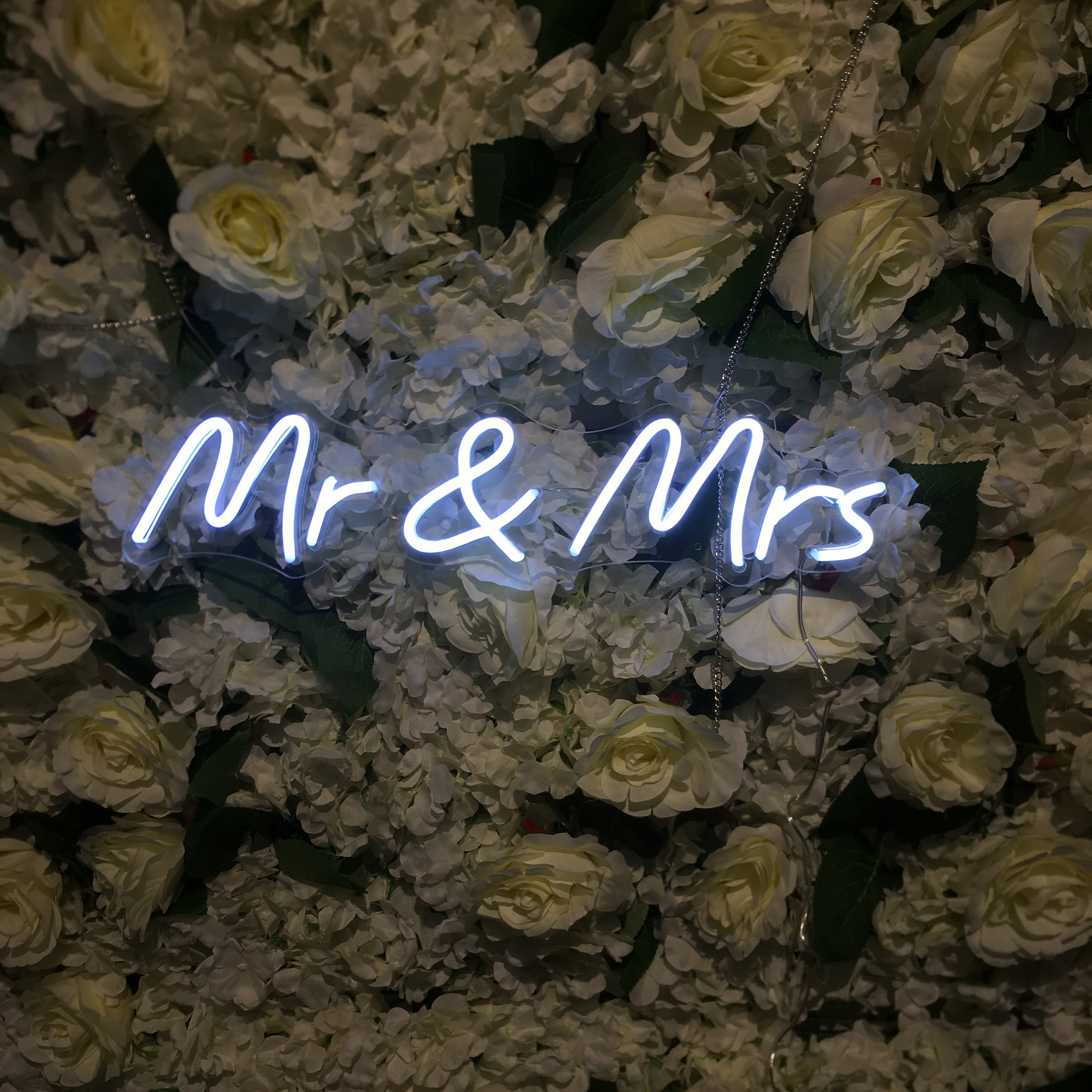 Neon Sign Light Wedding Mr & Mrs Party Propose Lovers Couples Engagement Gift Garden Decor LED Art Bedroom Home Wall Decor