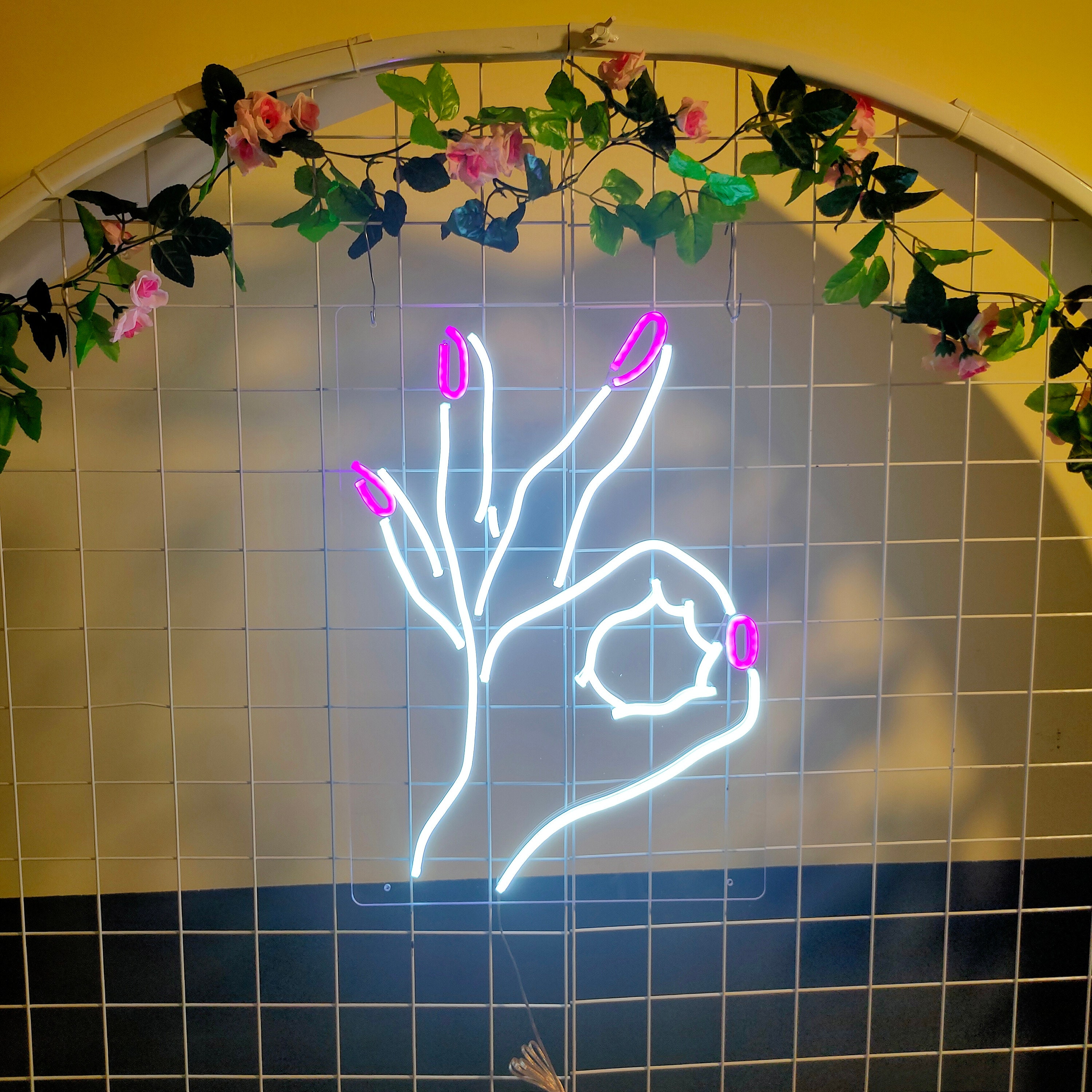 Neon Sign Light Custom OK Hand Finger Wall Business Gift Lamp| Custom Neon Sign For Home Bar Party Shop Decor Beauty Nail Decoration