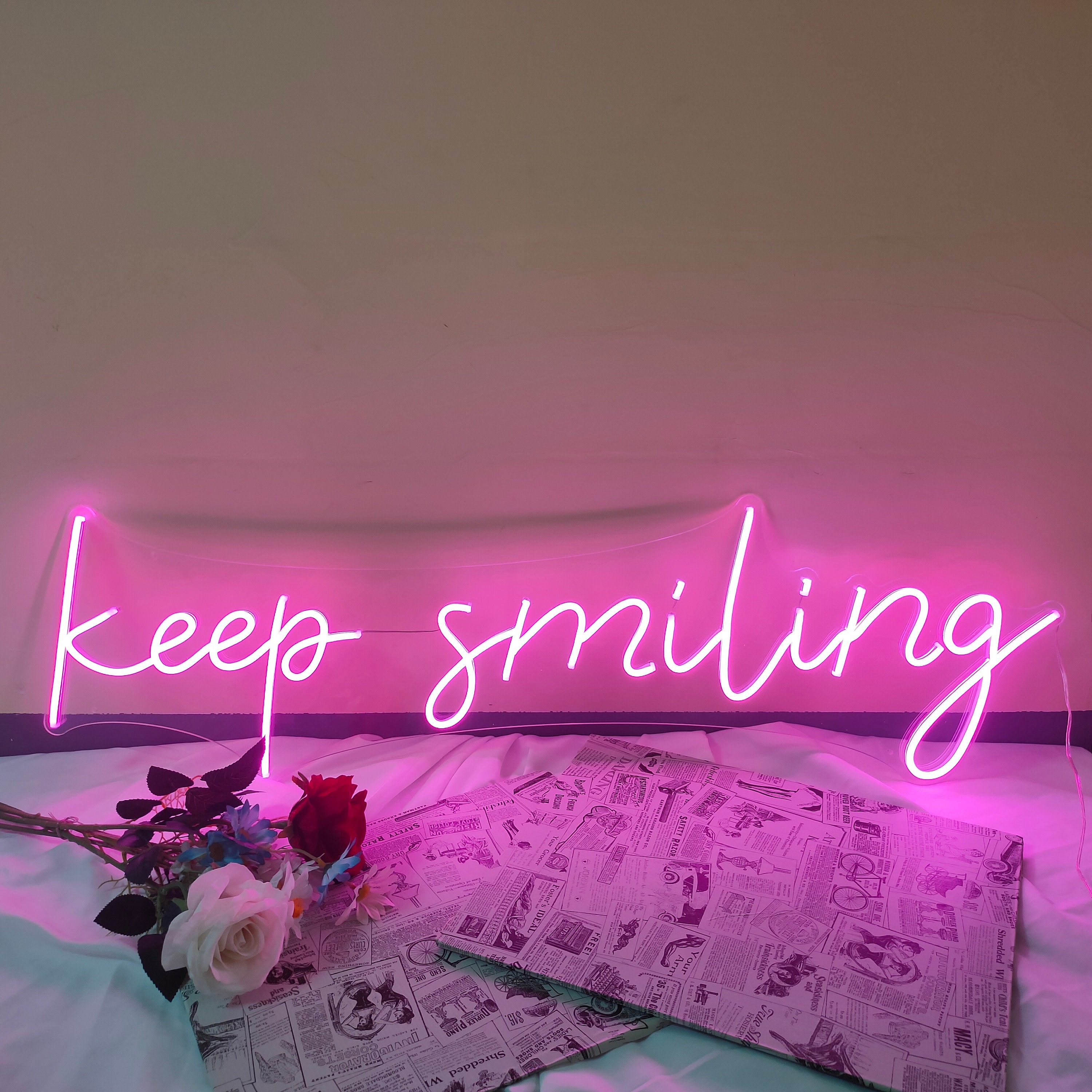 Neon Sign Custom Keep Smiling Sign Led Light Home Decor Wedding Party Pub Bar Room Wall Hanging Birthday Gift Acrylic 12V Flex Neon Light 3D