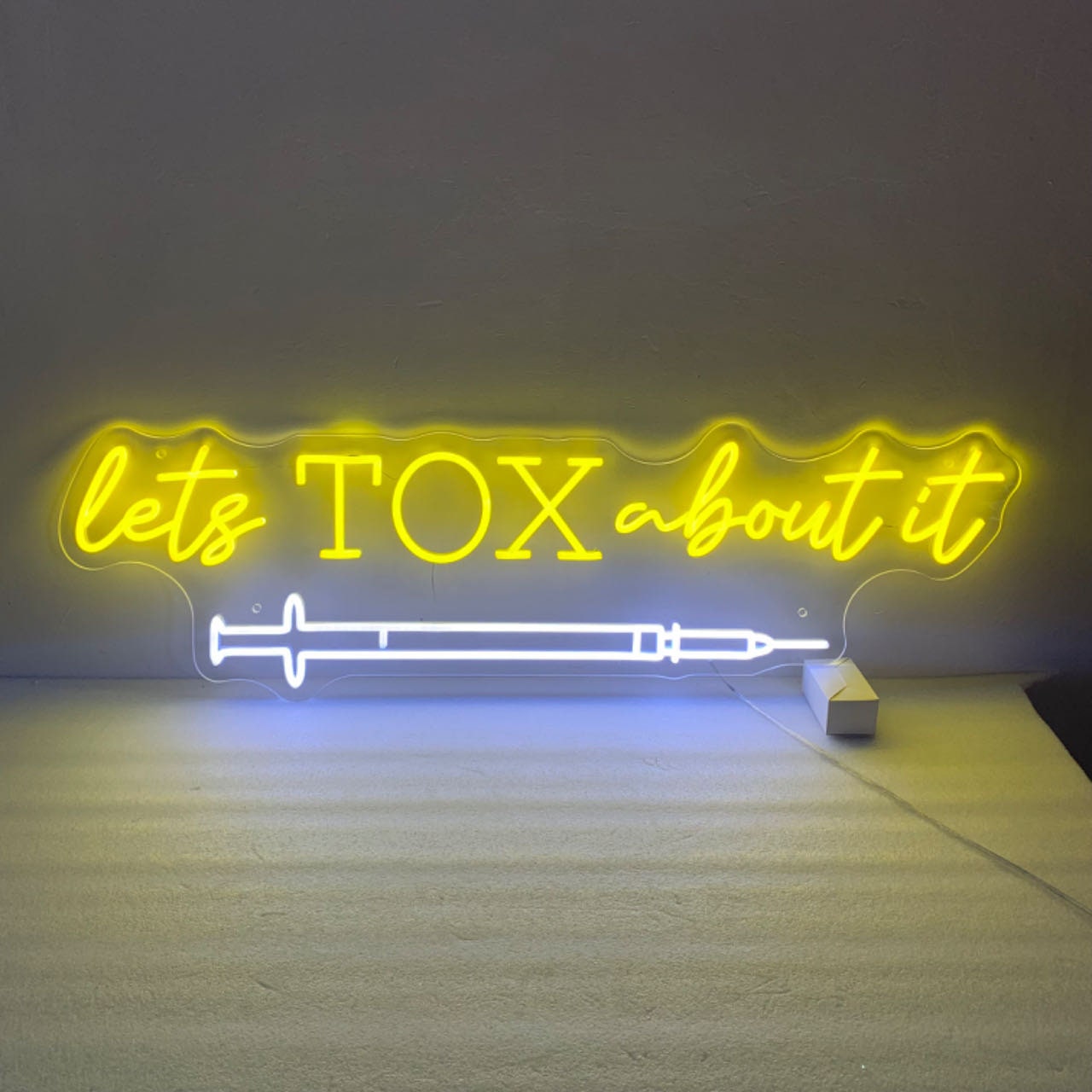 Lets TOX about it, Neon Lights Signs, Botox Sign, Botox Neon Sign, Med Spa Art Decorations, Medspa Décor, Plastic Surgery Office Art
