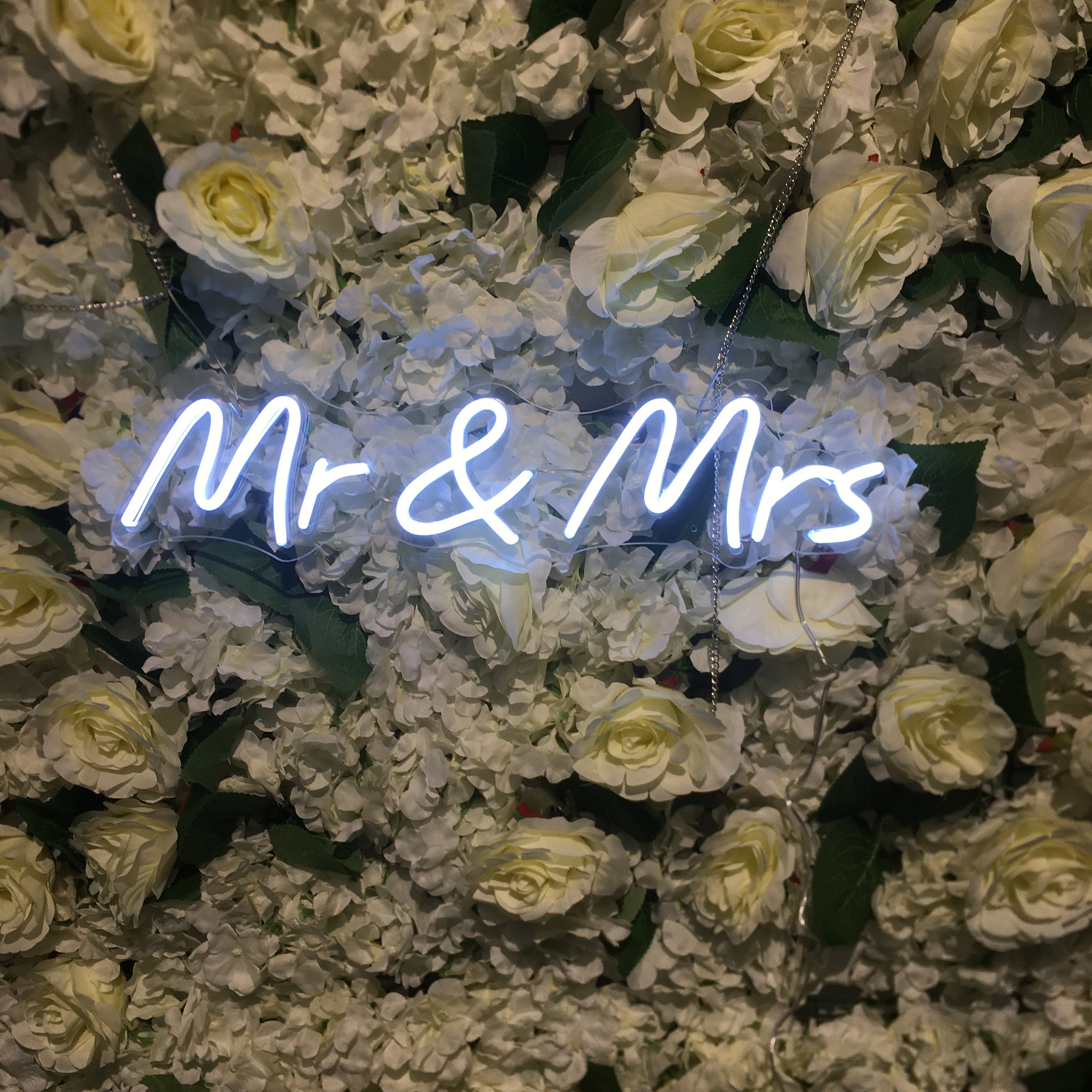 Neon Sign Light Wedding Mr & Mrs Party Propose Lovers Couples Engagement Gift Garden Decor LED Art Bedroom Home Wall Decor