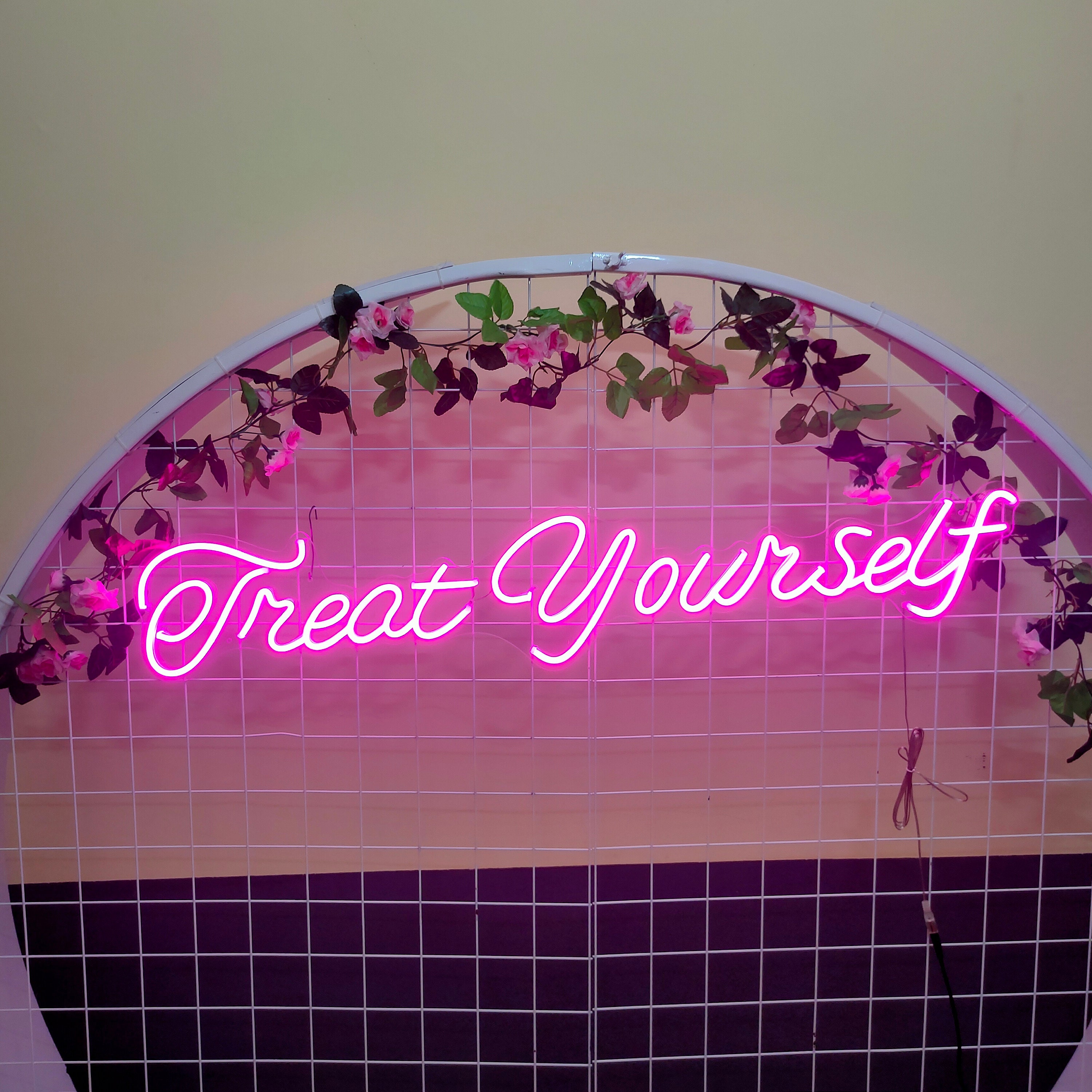 Treat Yourself Neon Signs Custom Led Neon Sign Bedroom Wedding Neon Sign Art Neon Light Sign For Wall