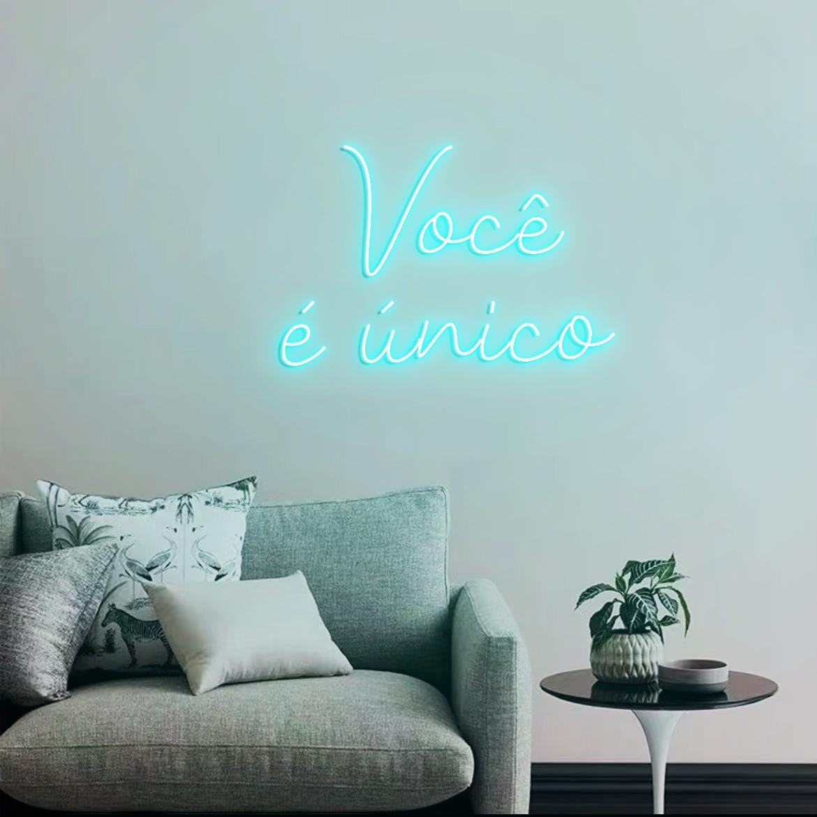 Voce e Unico Neon Sign, "You are Unique" in Portuguese, Beauty Salon Wall Backdrop Neon Light, Personalized Salon Decor Ideas