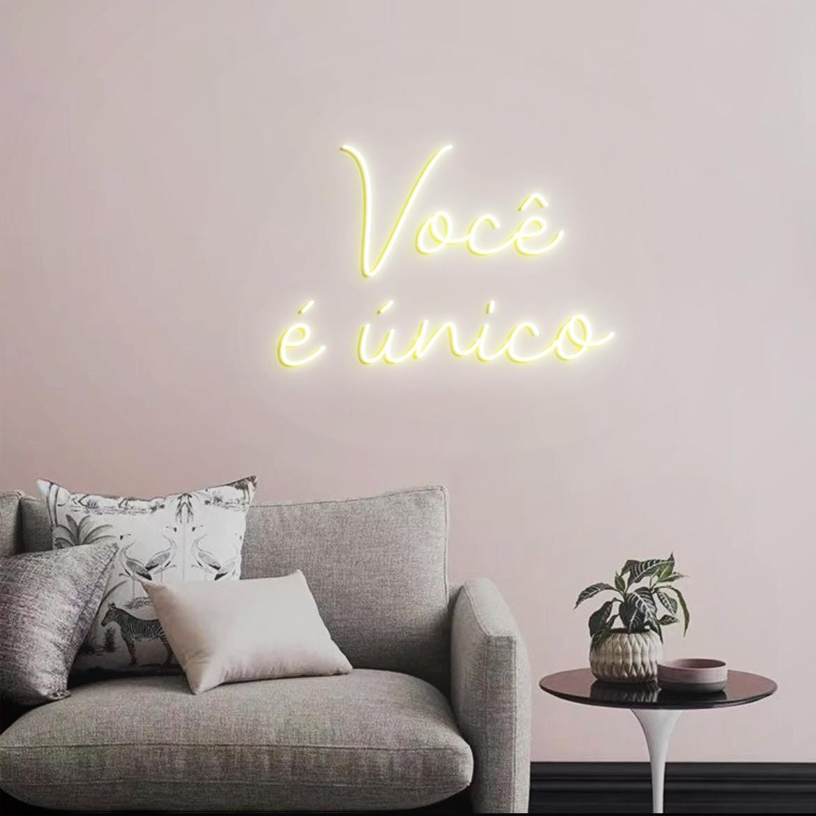 Voce e Unico Neon Sign, "You are Unique" in Portuguese, Beauty Salon Wall Backdrop Neon Light, Personalized Salon Decor Ideas