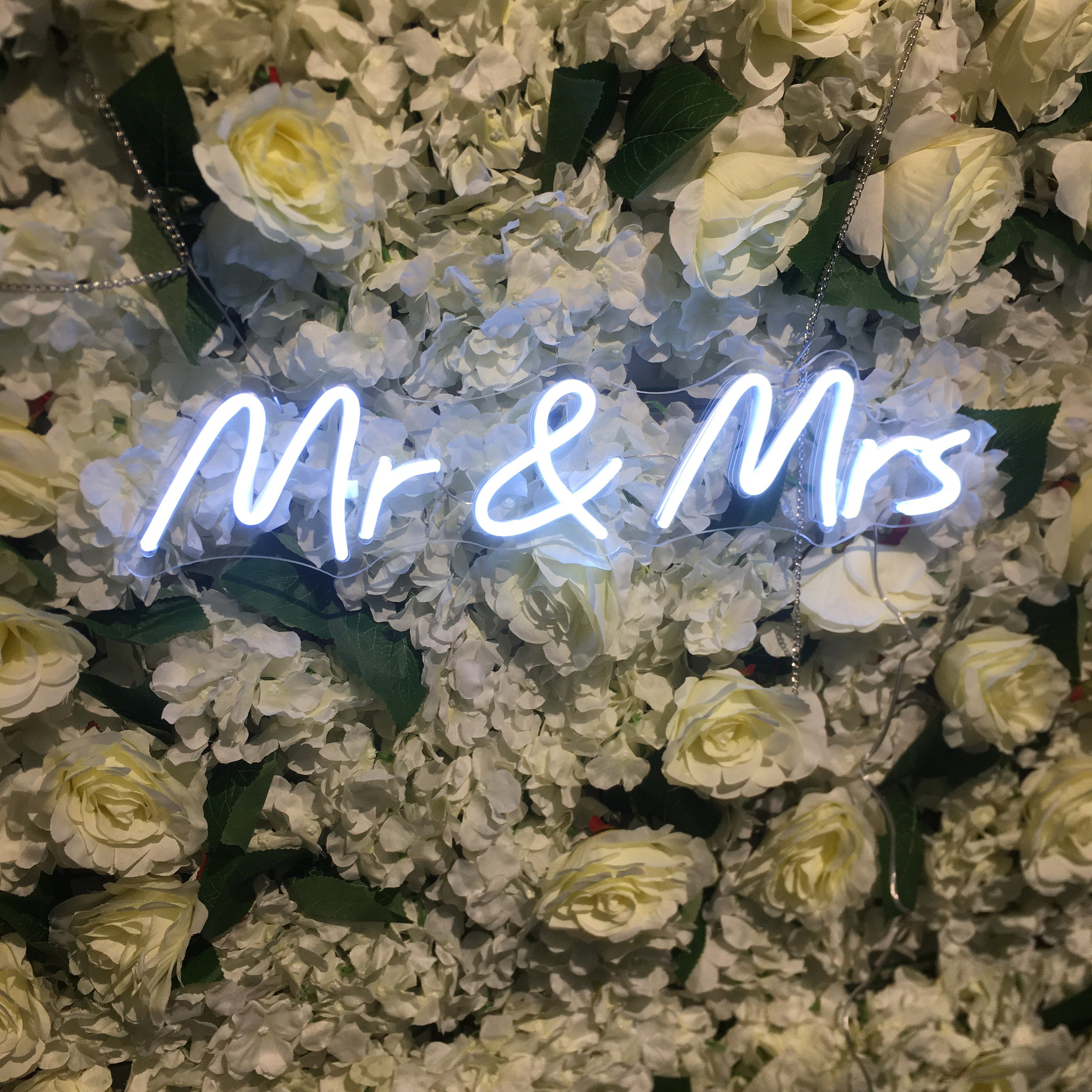 Neon Sign Light Wedding Mr & Mrs Party Propose Lovers Couples Engagement Gift Garden Decor LED Art Bedroom Home Wall Decor