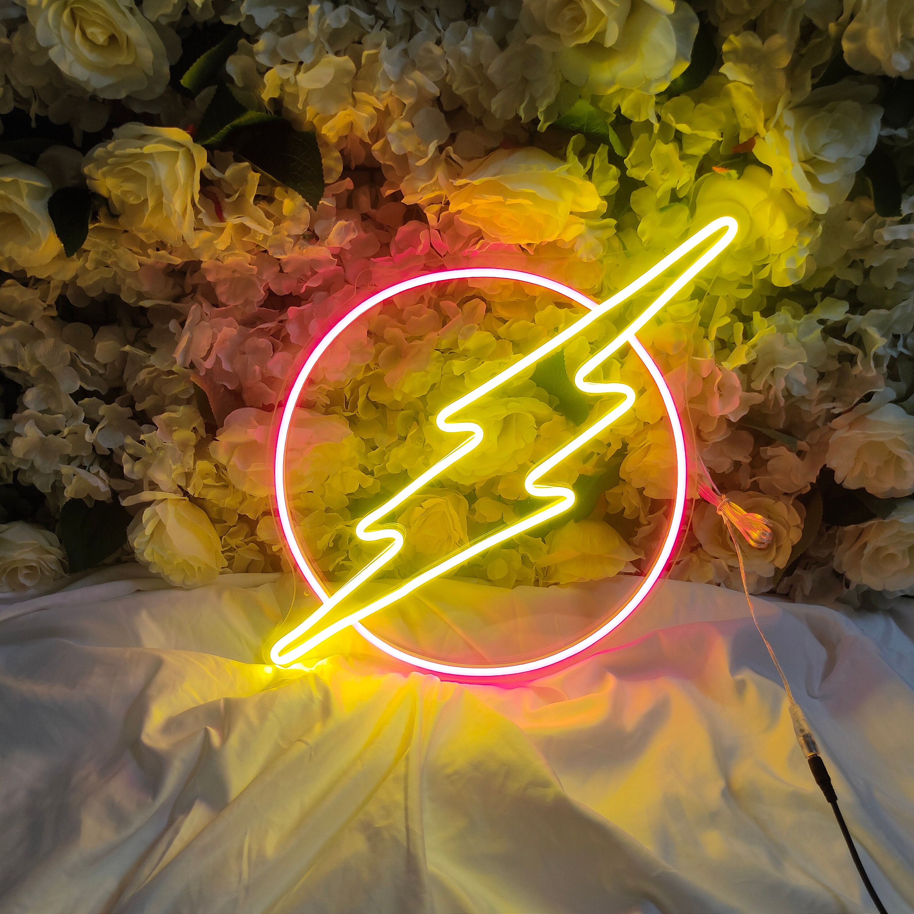 Custom Neon Led Lightning Sign Home Decoration for Living Room Wedding Party Bar Bedroom Wall Decor Birthday Gift Flexible Acrylic Banner