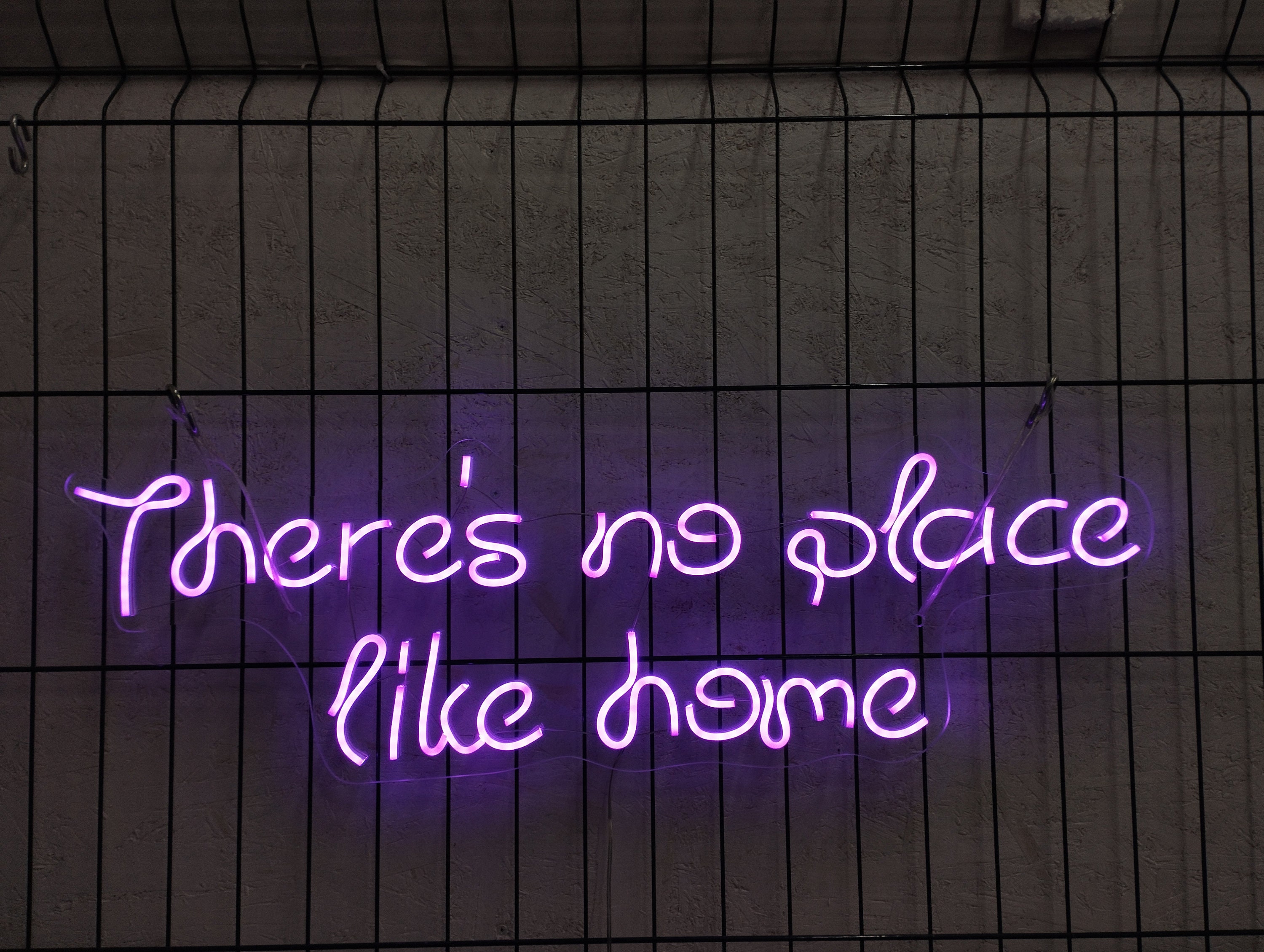 There's No Place Like Home Neon Sign, Theres No Place Like Home Sign, Home Neon Sign, Quote Neon, Neon Sign Bedroom, Home Sign Wall Decor
