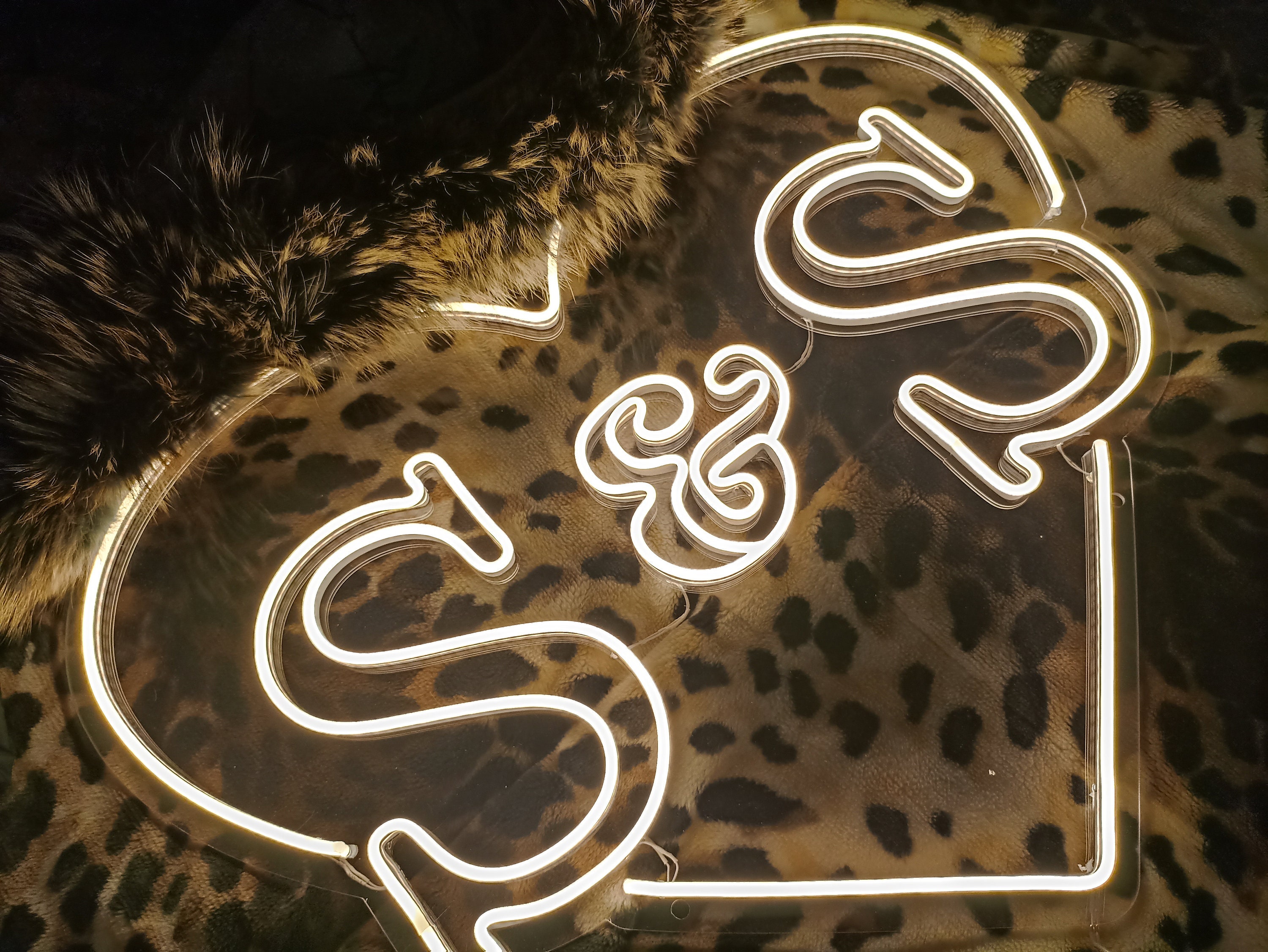 Custom Initials Heart Neon Wedding Sign Handmade, Wedding Neon Sign For Reception, Proposal Engagement Party Decor, Wedding Wall Decor