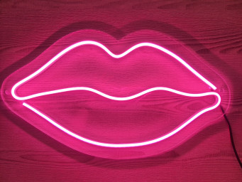 Lips Neon Sign Bedroom, Lips Neon Sign, Lips Neon Lights, Lips Wall Decor, Neon Sign Bedroom Pink, Led Neon Sign Pink, Neon Light Sign For Wall