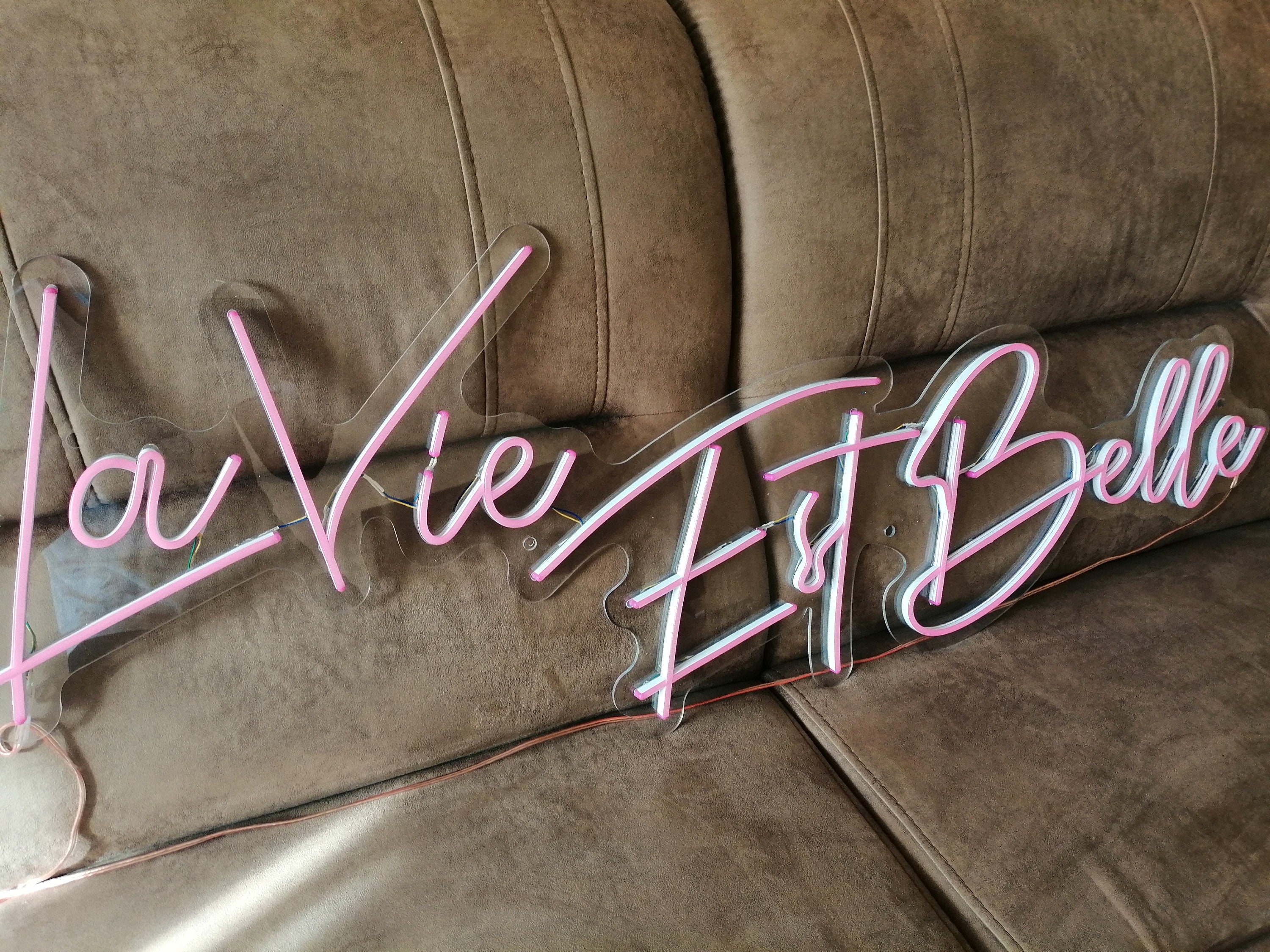 La Vie Est Belle Neon Sign, Neon Sign, Neon Light Sign Life Is Beautiful, Neon Wall Decor La Vie Est Belle, Neon Sign Design La Vie Est Bell