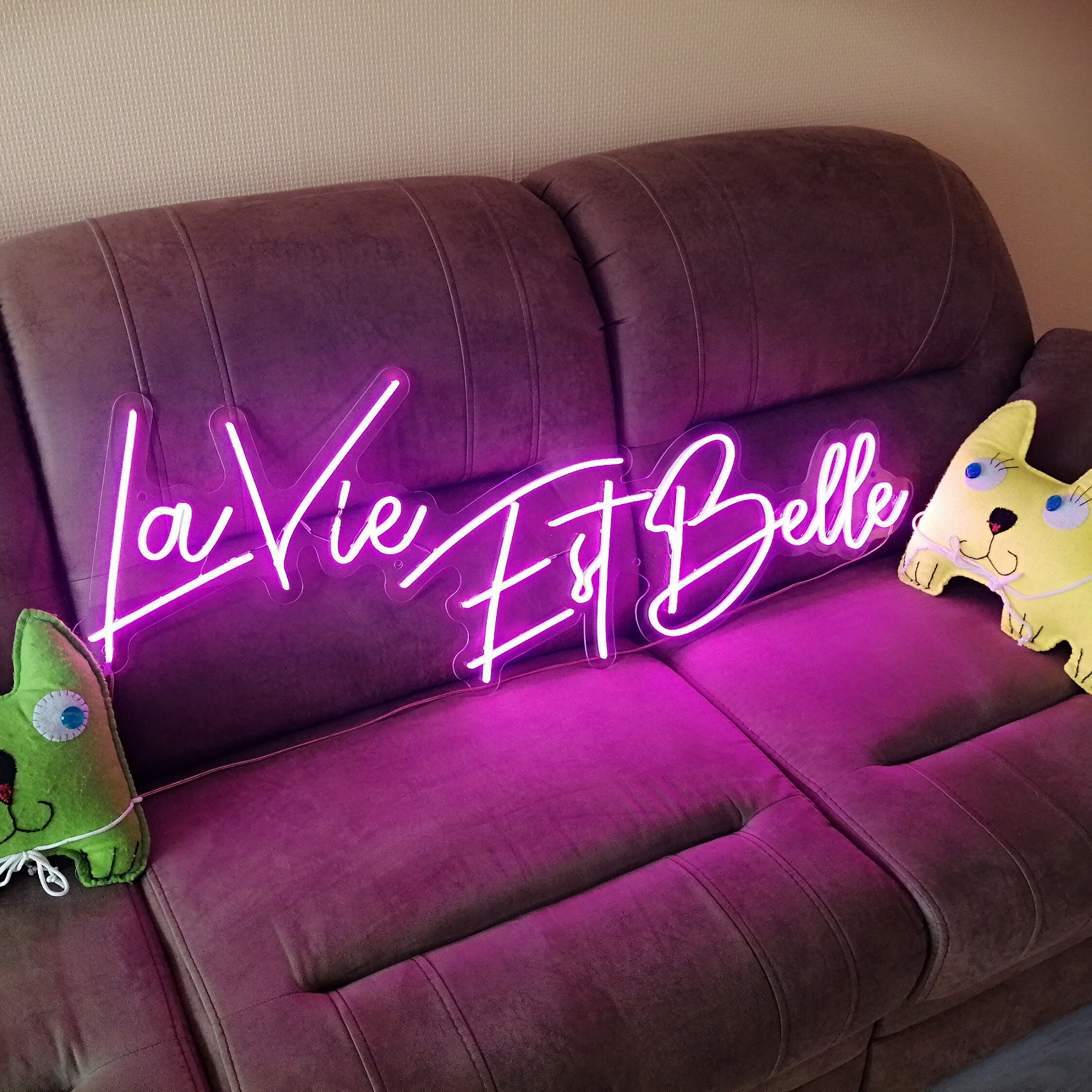 La Vie Est Belle Neon Sign, Neon Sign, Neon Light Sign Life Is Beautiful, Neon Wall Decor La Vie Est Belle, Neon Sign Design La Vie Est Bell