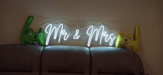 Mr and Mrs - LED Neon Sign, Family Wedding Welcome Light Sign