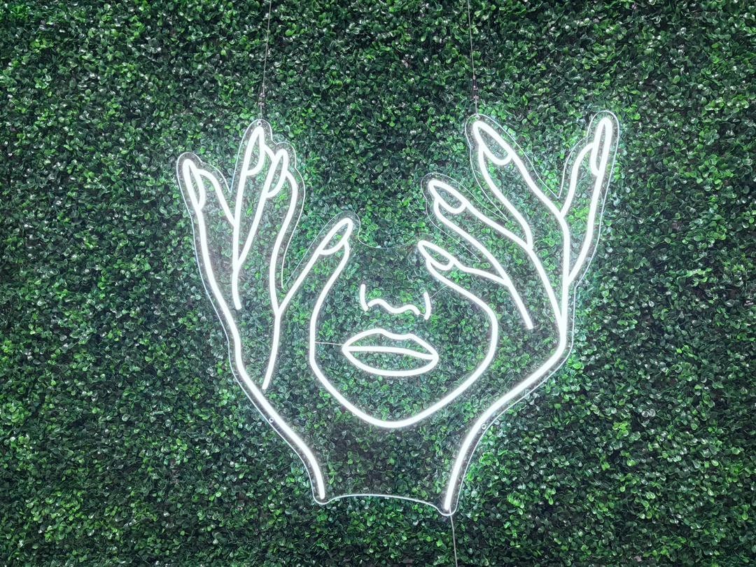 Face Abstract Neon Signs, Nail Art and Beauty Decor for Salons, Shops, and Rooms, Light Up Signs for Makeup Rooms and Party Decorations,Gift