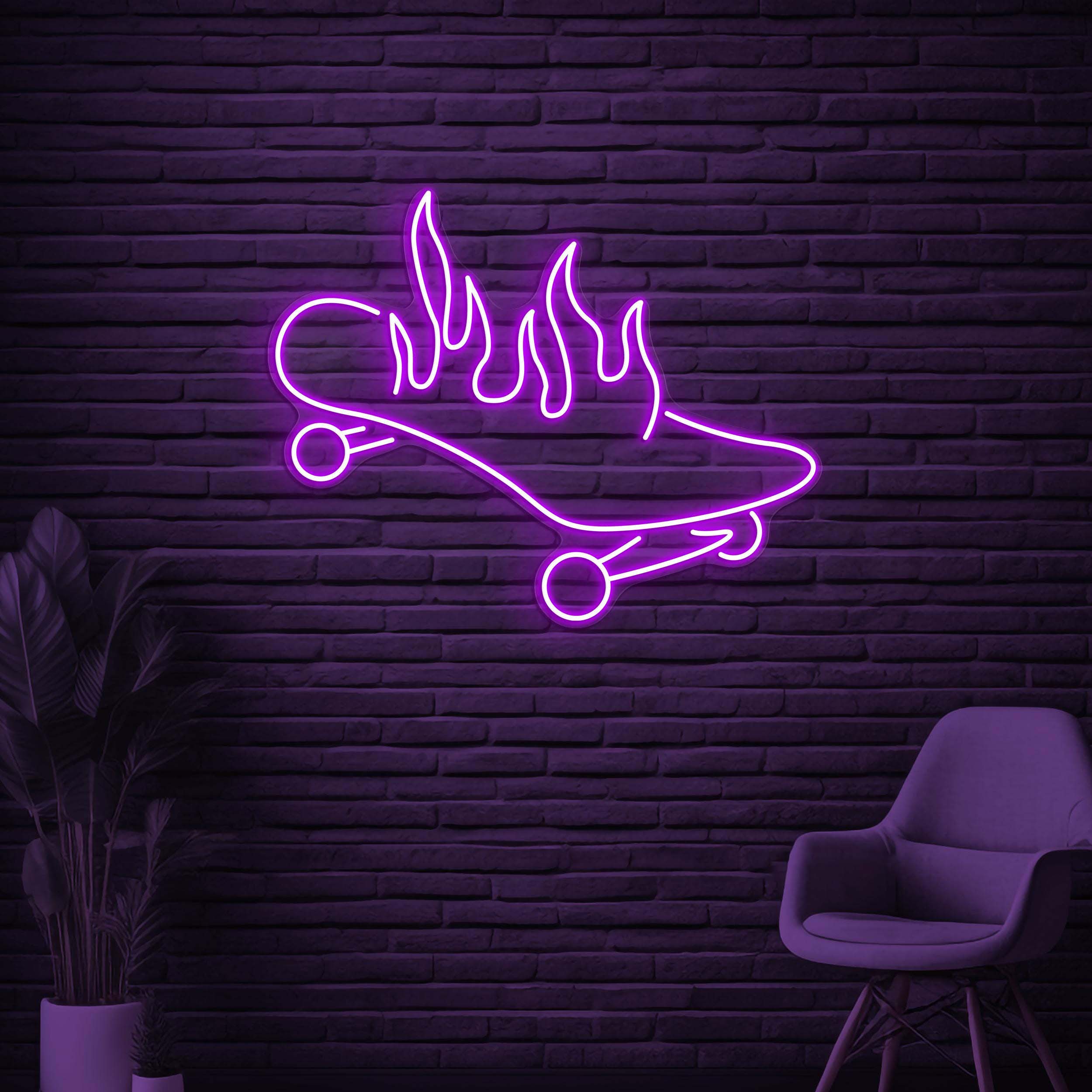 Skateboard On Fire Neon Sign, Skateboard On Fire LED Light, Flaming Skateboard Wall Light, Sports Shop Wall Decor, Game Room Neon Sign, Gift