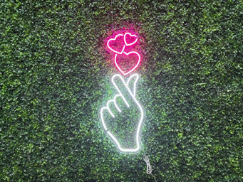 Finger Heart LED Neon Sign, Hand Heart Light, Party Sign, Heart Neon Decor, Sign for Bedroom, Living Room, Wedding, Birthday, Celebration